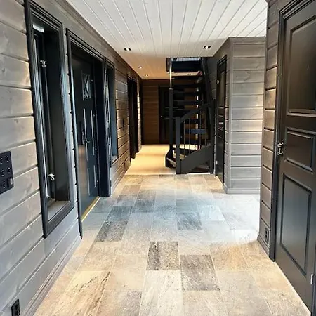 Ny Eksklusiv I Med Perfekt Beliggenhet- Alpin Og * Врадал